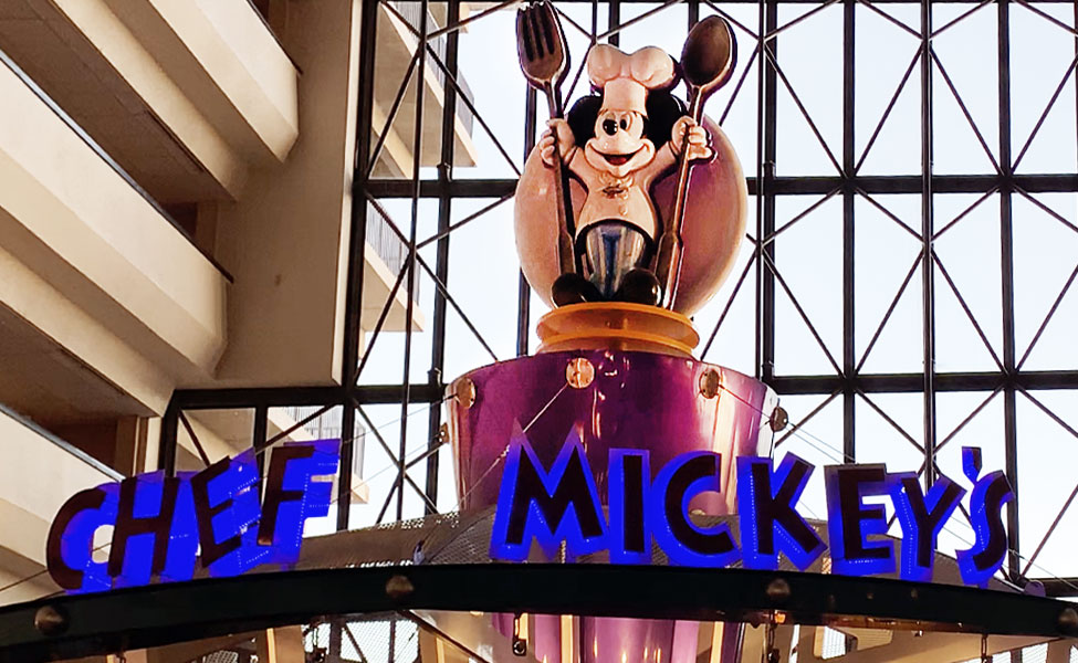 Chef Mickey restaurant sign and figure